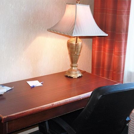 Baymont By Wyndham Jonesboro Hotel Phòng bức ảnh
